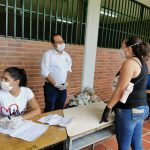 Alcalde entrega raciones alimenticias del PAE