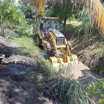 Limpieza y mantenimiento de zanjones en Cartago