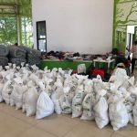 Entrega de ayudas humanitarias